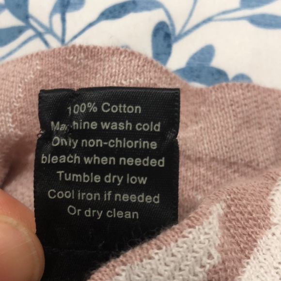 Ann Taylor Floral mock neck top size M - Picture 7 of 9